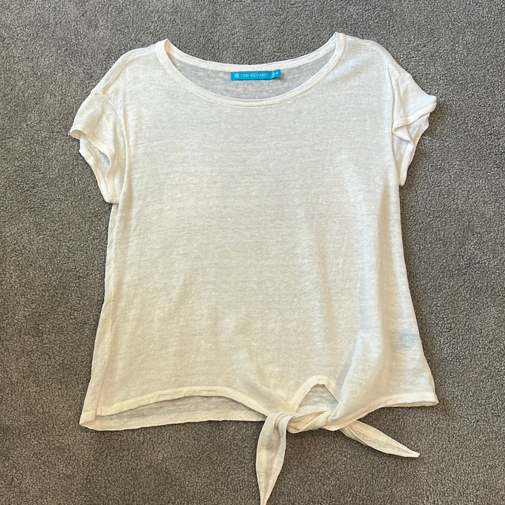 Tori Richard white top